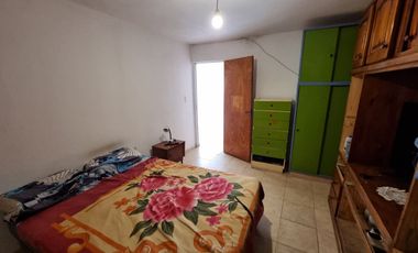 VENTA CASA 4 DORMITORIOS MAS DEPARTAMENTO ZONA SUR