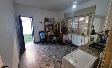 VENTA CASA 4 DORMITORIOS MAS DEPARTAMENTO ZONA SUR