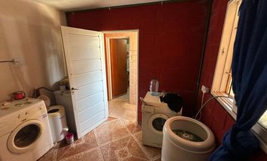 OPORTUNIDAD CASA + 2 DPTOS +LAVADERO DE AUTOS