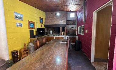 OPORTUNIDAD CASA + 2 DPTOS +LAVADERO DE AUTOS