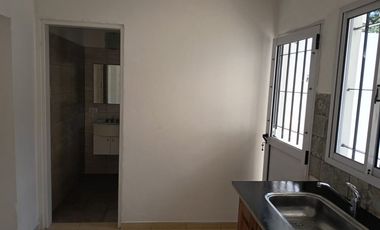 ALQUILER PH 2 AMBIENTES A ESTRENAR C/ PATIO S/ EXP