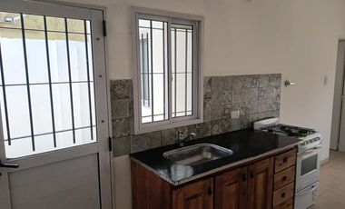 ALQUILER PH 2 AMBIENTES A ESTRENAR C/ PATIO S/ EXP