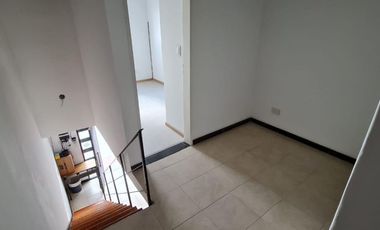 VENTA DUPLEX 3 AMB A ESTRENAR HURLINGHAM W. MORRIS