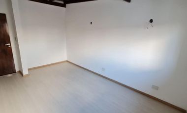 VENTA DUPLEX 3 AMB A ESTRENAR HURLINGHAM W. MORRIS