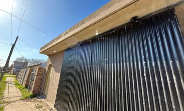 VENDO LOCAL, GALPON, SALON DE EVENTOS. TOMO AUTO