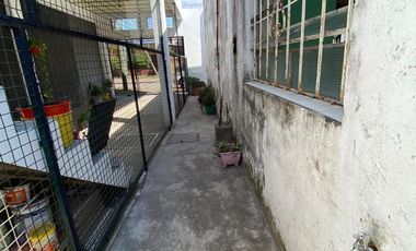 VENTA DE CASA TRES AMBIENTES