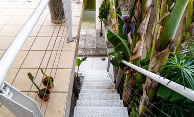 CASA EN VENTA CAPITAN BERMUDEZ CON PILETA