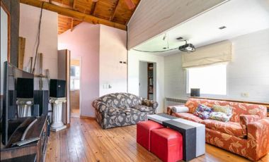 VENTA CASA +8 AMBIENTES EN NÁUTICO ESCOBAR