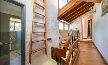 VENTA CASA +8 AMBIENTES EN NÁUTICO ESCOBAR