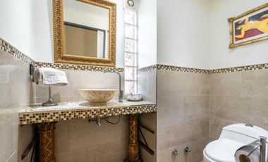 VENTA CASA +8 AMBIENTES EN NÁUTICO ESCOBAR