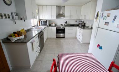 Casa en arriendo en VITACURA