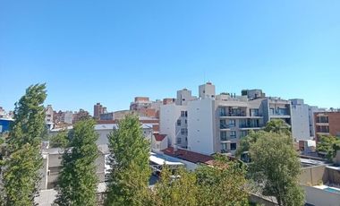 ALQUILER MONOAMBIENTE CON COCHERA EN CASTELAR