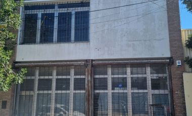 VENTA SALÓN COMERCIAL