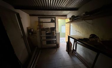 SE VENDE CASA AMEGHINO SUD DOS DORM COCHERA DOBLE