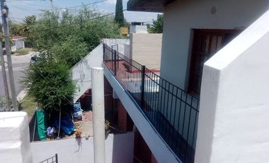 Casa con 7 Dptos: Oportunidad en Cerro Norte