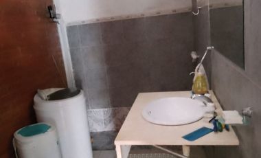 Casa con 7 Dptos: Oportunidad en Cerro Norte