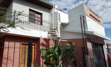 Casa con 7 Dptos: Oportunidad en Cerro Norte