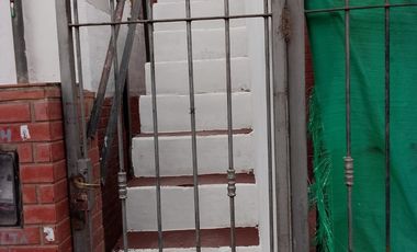 Casa con 7 Dptos: Oportunidad en Cerro Norte