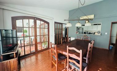 CASA BARRIO CERRADO COSTAVERDE 3 DORMITORIOS VENTA