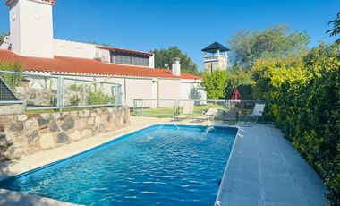 CASA BARRIO CERRADO COSTAVERDE 3 DORMITORIOS VENTA