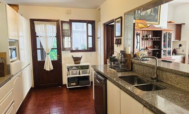 CASA BARRIO CERRADO COSTAVERDE 3 DORMITORIOS VENTA