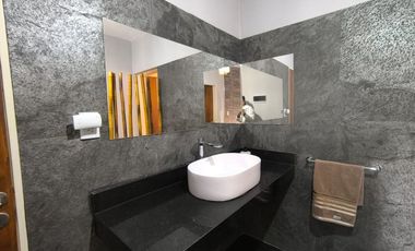 Casa 5 dorm, 2 baños, quincho, B Univ Horizonte