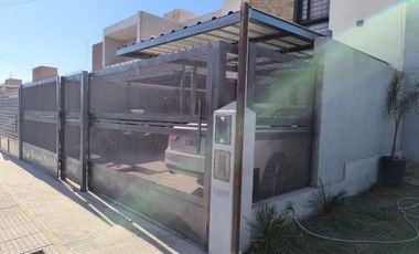 Casa 5 dorm, 2 baños, quincho, B Univ Horizonte