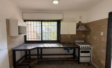 OPORTUNIDAD CASA 3 DORM EN SAN SALVADOR