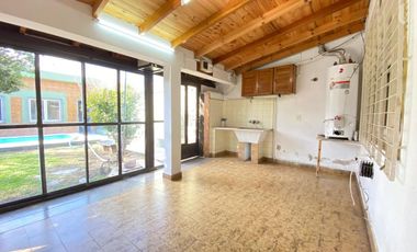 VENTA CASA 4 AMB, VILLA DE MAYO, APTO CREDITO