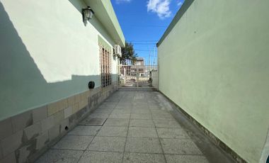 VENTA CASA 4 AMB, VILLA DE MAYO, APTO CREDITO
