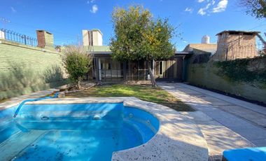 VENTA CASA 4 AMB, VILLA DE MAYO, APTO CREDITO