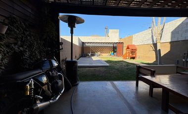 VENTA CASA 3 DORMITORIOS PLOTTIER APTA CREDITO