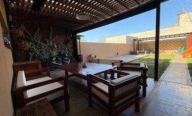 VENTA CASA 3 DORMITORIOS PLOTTIER APTA CREDITO