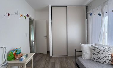 VENTA CASA 3 DORMITORIOS PLOTTIER APTA CREDITO