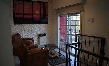 SE VENDE CASA CON PILETA EN LIBERTAD