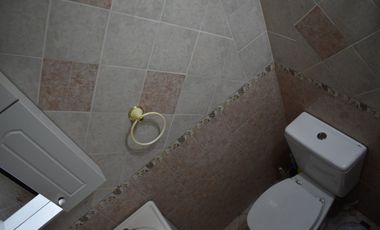 SE VENDE CASA CON PILETA EN LIBERTAD