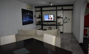 SE VENDE CASA CON PILETA EN LIBERTAD