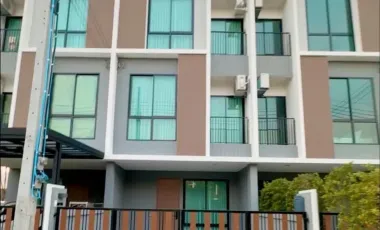 4 Bedroom Townhouse for rent at Nue Connex House Don Mueang
