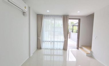 4 Bedroom Townhouse for rent at Nue Connex House Don Mueang
