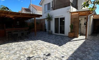 Casa en Arriendo en Calle AMADOR ÁNGEL MILLA, Peñuelas