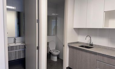 Oficina en Arriendo en Amplia oficina a 0.328 x m2 en mejor sector de negocios de La Dehesa