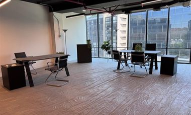 Oficina en Arriendo en Amplia oficina a 0.328 x m2 en mejor sector de negocios de La Dehesa