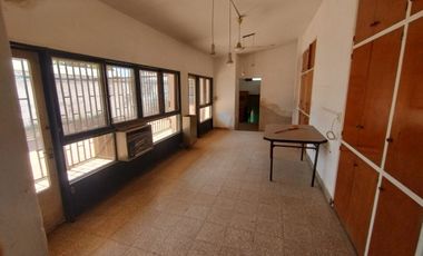 VENTA CASA  ALTAMIRA 5 DORM A REMODELAR