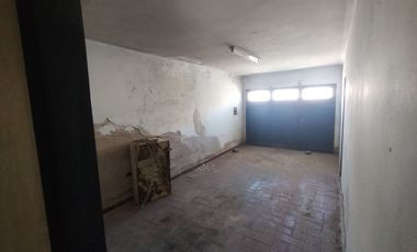 VENTA CASA  ALTAMIRA 5 DORM A REMODELAR