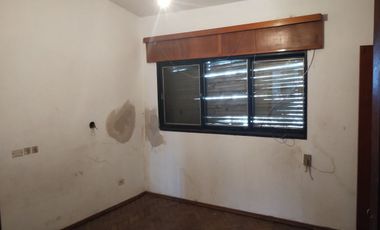 VENTA CASA  ALTAMIRA 5 DORM A REMODELAR