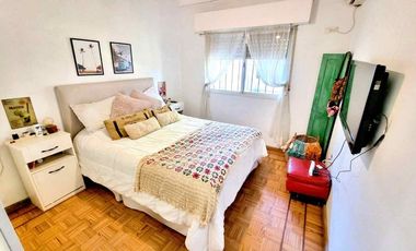 CASA 4  ambientes en venta con JARDIN y PILETA