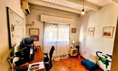 CASA 4  ambientes en venta con JARDIN y PILETA