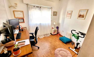 CASA 4  ambientes en venta con JARDIN y PILETA