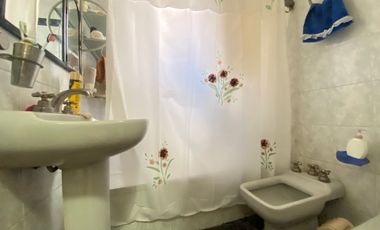 CASA 4 AMBIENTES EN VENTA MERLO PARQUE Y QUINCHO