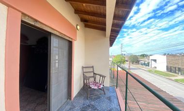 CASA 4 AMBIENTES EN VENTA MERLO PARQUE Y QUINCHO